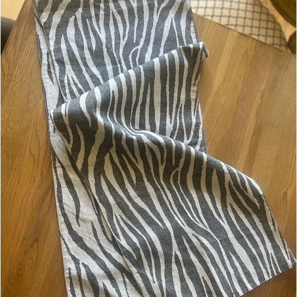 DVF @ Target Zebra Print Table Runner - Picture 3 of 5